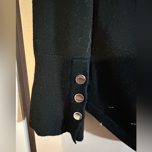 Chico’s sweater - Picture 4 of 4